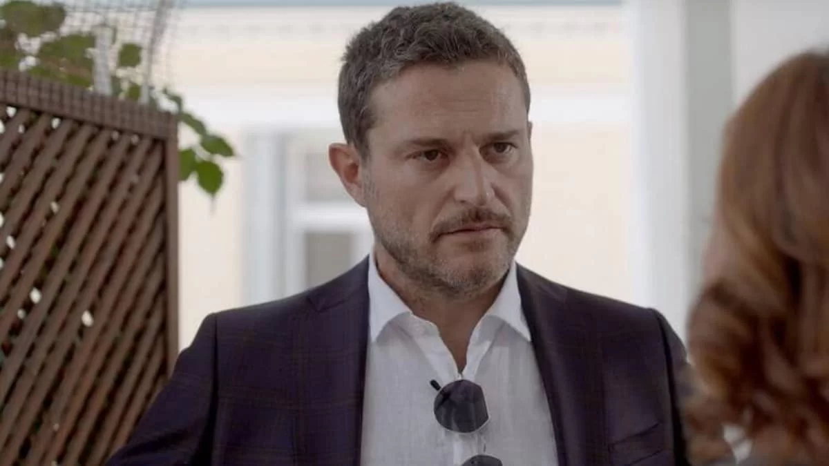 Στιγμές αγωνίας στον Ήλιο - Δέχεται επίθεση ο Δημήτρης