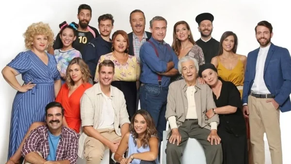 Χαιρέτα μου τον πλάτανο: Ο Σάββας αποφασίζει να ψάξει αν είναι γιος του Βαγγέλα,