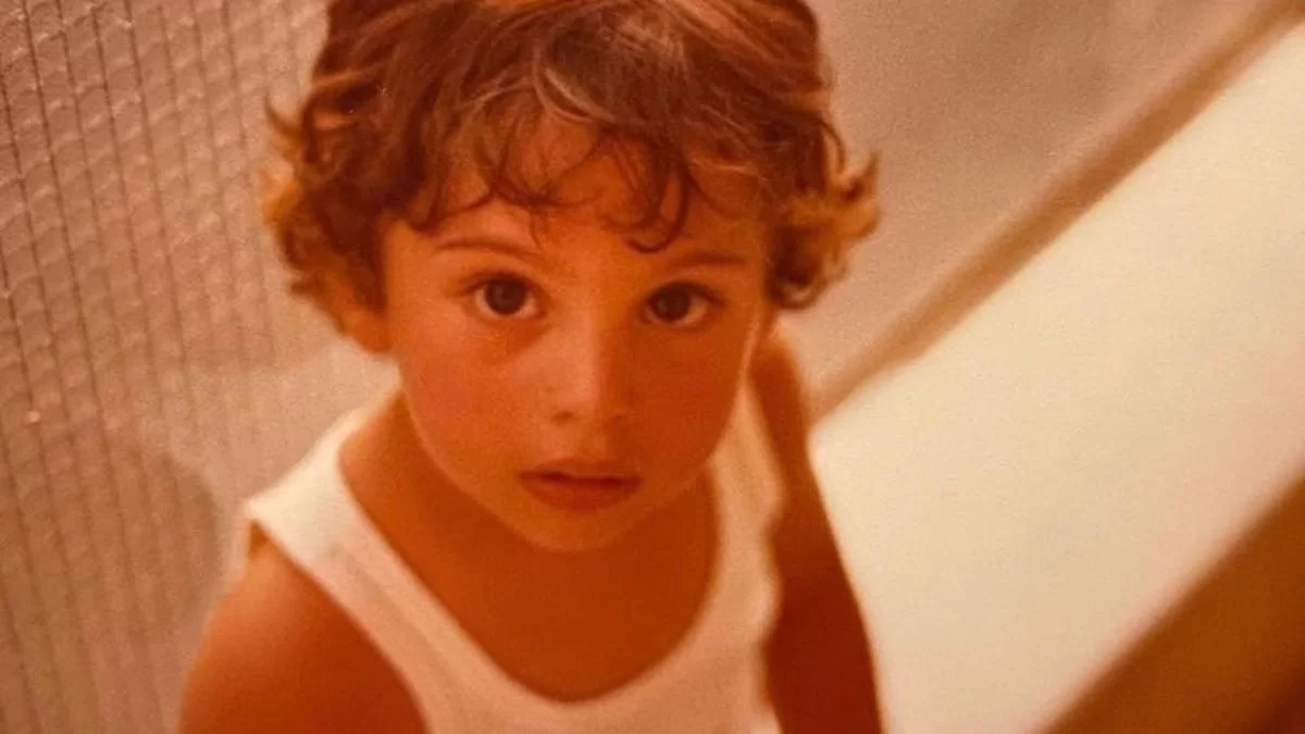 Insta poll: Ποιος γνωστός ηθοποιός είναι στην φωτογραφία;