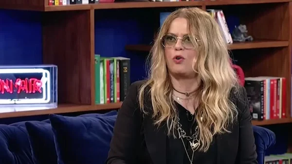 «Έπρεπε να φύγω από τον γάμο μου για να...» - Η σπάνια εξομολόγηση της Ελένης Τσαλιγοπούλου: