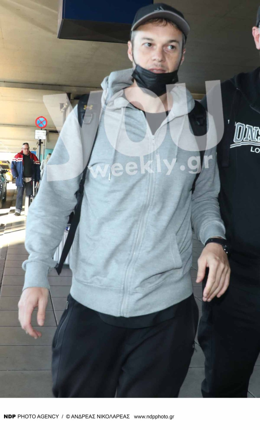 Έφτασε στην Ελλάδα μετά από το Survivor 5 ο Άγγελος Πούλης