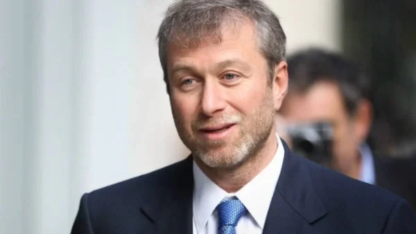 Πόλεμος Ουκρανία: Ανακοινώθηκε η παραίτηση του Αμπράμοβιτς από την Τσέλσι μετά τις κυρώσεις