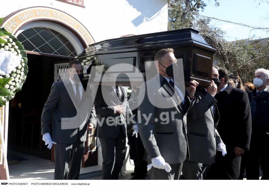 Νίκος Αντύπας - Θρήνος στην κηδεία