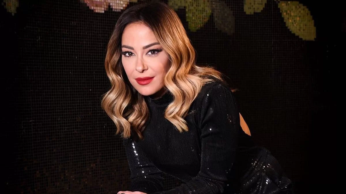 Αδυνατισμένη και με νέο look στα μαλλιά - Άλλος άνθρωπος η Μελίνα Ασλανίδου