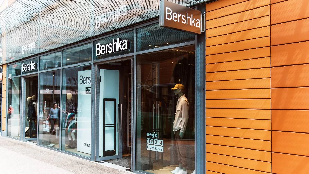 Αυτή είναι η ζακέτα που θα σε κρατήσει ζεστή δίνοντας σου στυλ - Κοστίζει μόνο 13,99 ευρώ