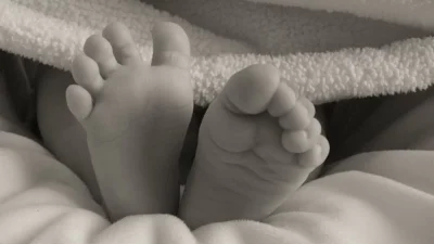 Φρίκη στην Θεσσαλονίκη - Βρέφος βρέθηκε νεκρό μέσα σε κάδο σε νεκροταφείο