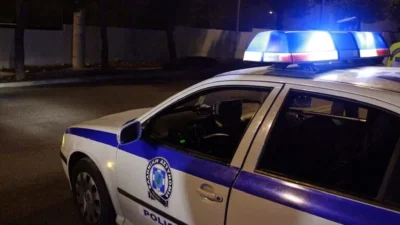 Άγρια δολοφονία στην Κυψέλη - Εντοπίστηκε αιμόφυρτος και πεσμένος σε πεζοδρόμιο