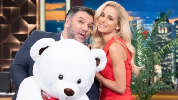 The 2night Show: Η Δούκισσα Νομικού καλεσμένη του Γρηγόρη Αρναούγλου