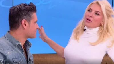 Ελένη Μενεγάκη: Η τρυφερή έκπληξη on air και οι δημόσιες ευχές στον Ουγγαρέζο και την κόρη της, Λάουρα