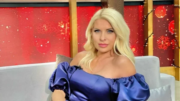 Χάκαραν το κινητό της Ελένης Μενεγάκη - Στη φόρα φωτογραφίες και βίντεο με προσωπικές της στιγμές