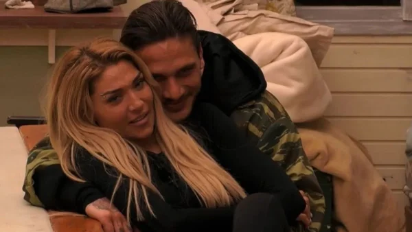 Αγγελική Ηλιάδη - Γρηγόρης Αναστασιάδης: Full in love...και εκτός Φάρμας