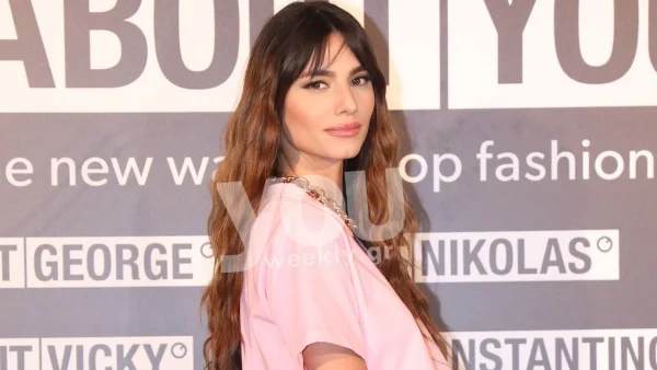 Αγνώριστη μετά την απώλεια κιλών - Αντιδράσεις με τις νέες αρετουσάριστες φωτογραφίες της Ηλιάνας Παπαγεωργίου