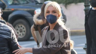 Περπάταγε και την κοίταζαν όλοι - Το look της Κατερίνας Καινούργιου που μαγνήτισε τα βλέμματα