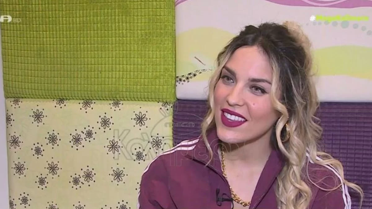 "Υπήρχε ένταση, έφευγαν καρέκλες" - Κόλαφος η Μαντω Γαστεράτου για τη συνεργασία με τον Κωστόπουλο