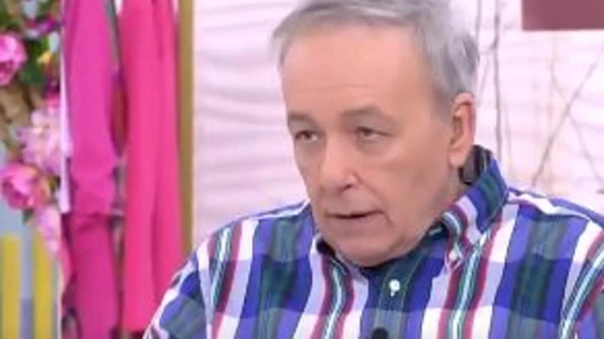 "Θέλει προσοχή..." - Τα "πήρε" με καλεσμένο στο Super Κατερίνα ο Μικρούτσικος