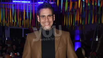 Vintage και τεράστιο το σπίτι του Δημήτρη Ουγγάρεζου στην Βούλα - Έχει μέχρι και τραπέζι ping pong