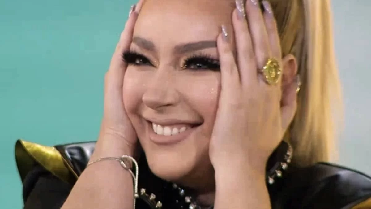 Eurovision: Η Αλβανία διεκδικεί την πρωτιά με την Ronela - Το τραγούδι που θα εκπροσωπήσει τη χώρα