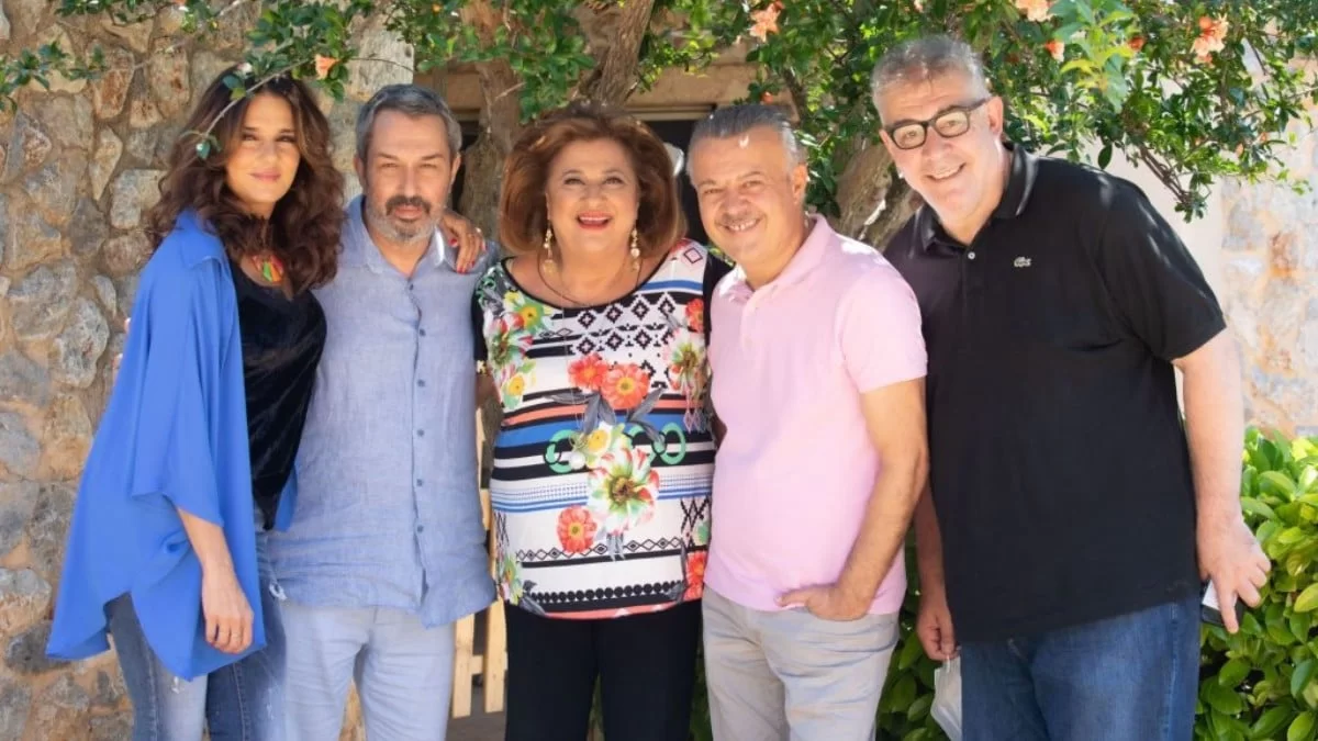 Συμπέθεροι από τα Τίρανα: Ένας νέος έρωτας ανθίζει