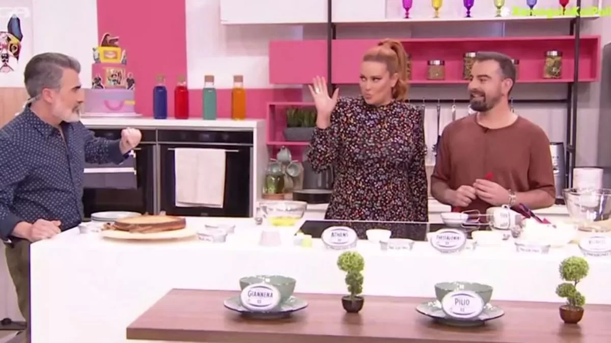 Στο πλατό της Σίσσυ Χρηστίδου ο πατέρας της μετά το θάνατο της μητέρας της: "Το πρώτο κομμάτι στον μπαμπάκα..."