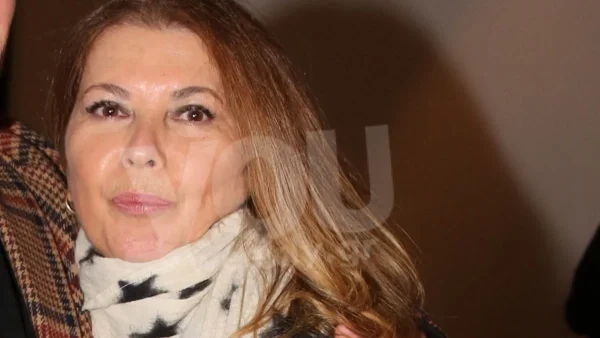 Μοντέλο και κούκλος - Η σχέση που διατηρούσε η Αλιμπέρτη μετά το διαζύγιο από τον Γιάννη Πάριο