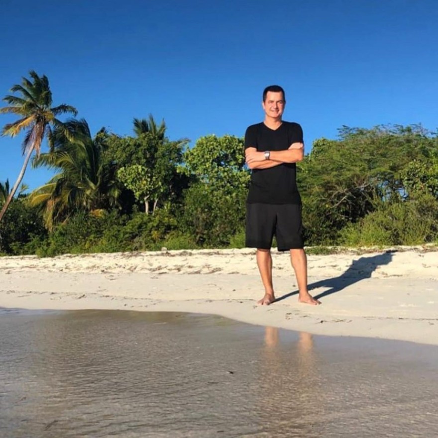 Η αμύθητη περιουσία του mrs Survivor, Ατζουν Ιλιτζαλί