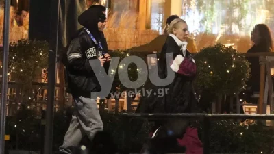 Τάμτα - Πάρις Κασιδόκωστας: Σπάνια κοινή εμφάνιση στη Γλυφάδα - Αποκλειστικές φωτογραφίες