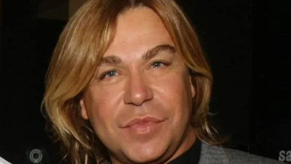 Ο αγρότης αδερφός του Τρύφωνα Σαμαρά - Δείτε πόσο πολύ μοιάζουν