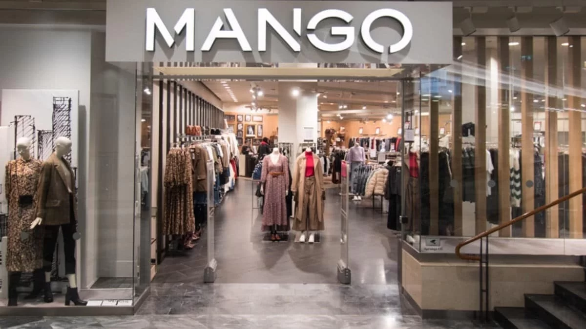 Κάνε δικά σου τα πέδιλα με λουριά και τακούνι από τα Mango μόνο με 29,99 €