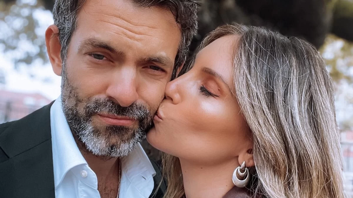 Το σπίτι Οικονομάκου - Μιχόπουλου είναι τεράστιο με 2 σαλόνια, τζάκι και τέλειο κήπο! Το έδειξαν σε βίντεο