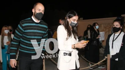 Έχει σαλόνι σαν γήπεδο και τεράστιο καναπέ - Υπέροχο το σπίτι του Βασίλη Σπανούλη και της Ολυμπίας Χοψονίδου