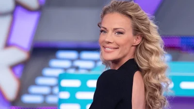 Πανζουρλισμός με το φόρεμα αξίας 335 ευρώ της Ζέτας Μακρυπούλια - Το φόρεσε στον αέρα του ΑΝΤ1