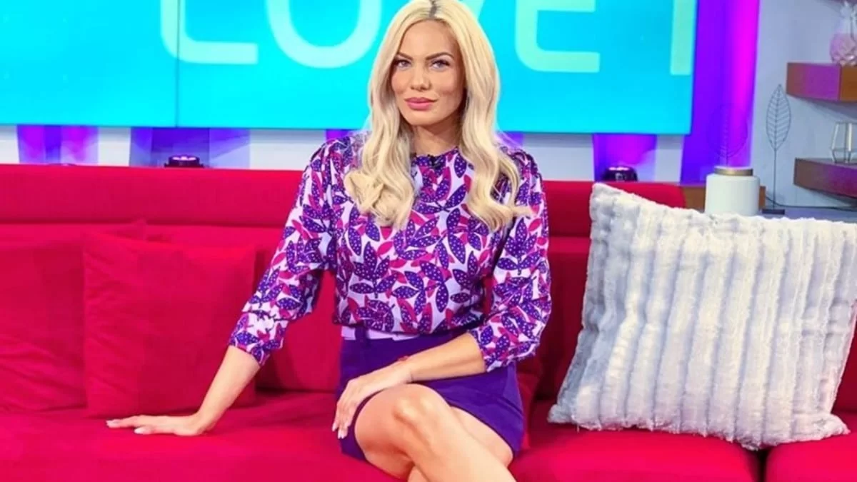 «Επειδή γελάνε όλοι εδώ...» - Οι "σπόντες" της Ιωάννας Μαλέσκου για το κόψιμο του Love It