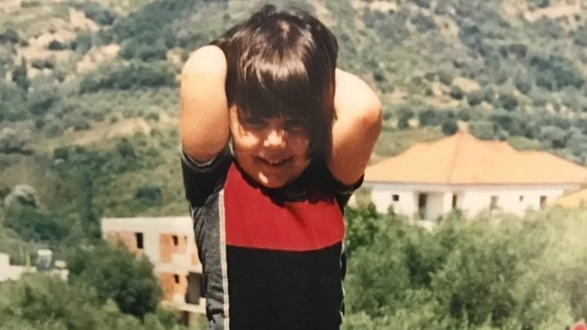 Insta poll: Αναγνωρίζετε το κοριτσάκι της φωτογραφίας;