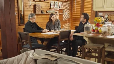 Γη της Ελιάς: «Μεταφέρεται αναίσθητος στο νοσοκομείο» - Στιγμές αγωνίας για τους Βρεττάκους