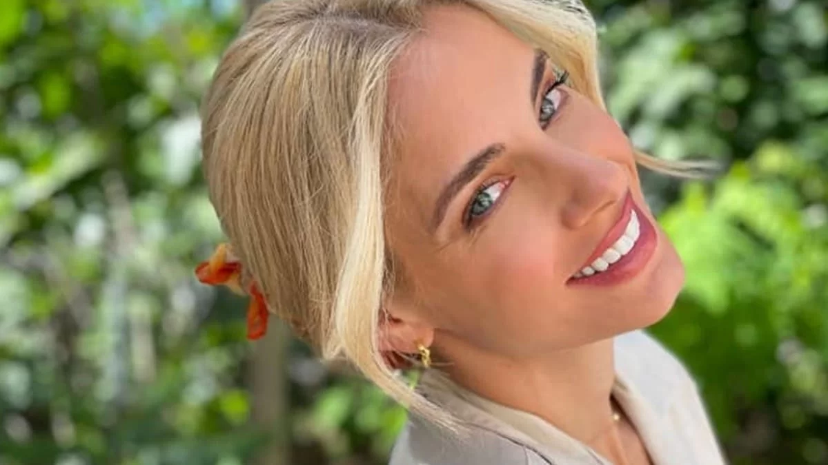 Χωρίς ίχνος μακιγιάζ - Το αληθινό πρόσωπο της Δούκισσας Νομικού χωρίς φίλτρα και makeup