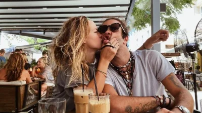 Για ψάρεμα στα Άχλα της Άνδρου Άγγελος Λάτσιος - Γαία Μερκούρη! Φωτογραφίες