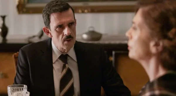 Άγριες Μέλισσες: Στα «μαχαίρια» Κωνσταντής και Δρόσω - Η Μυρσίνη μετανιώνει που...