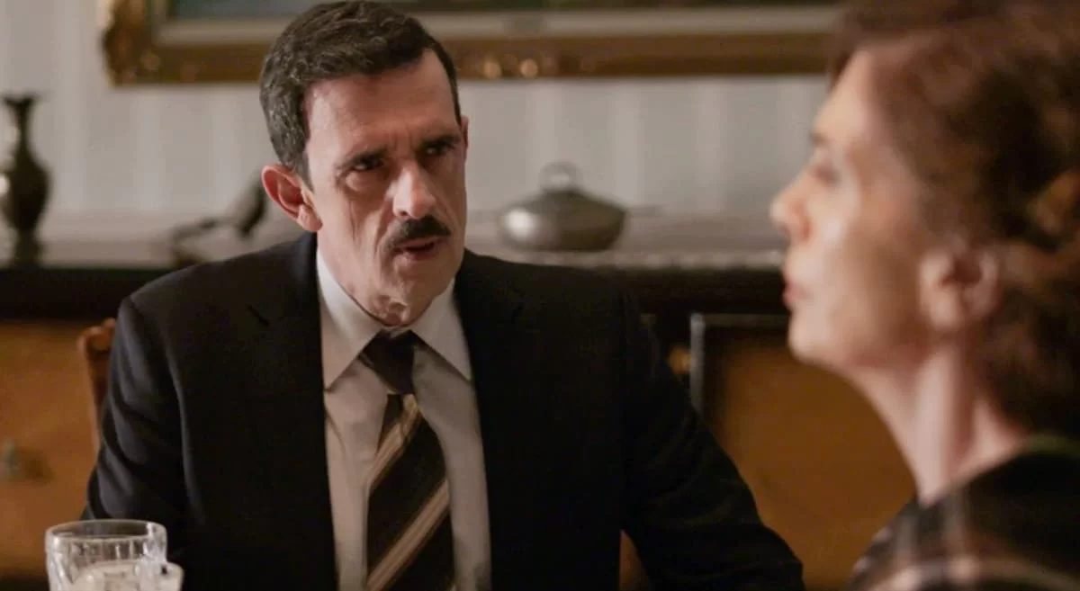 Άγριες Μέλισσες: Στα «μαχαίρια» Κωνσταντής και Δρόσω - Η Μυρσίνη μετανιώνει που...