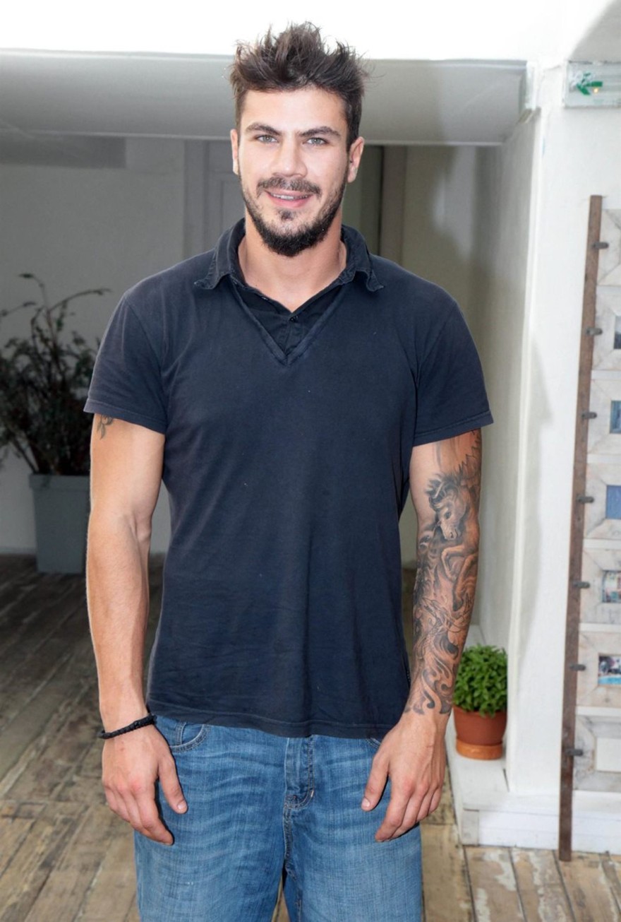 Άκης Πετρετζίκης καριέρα