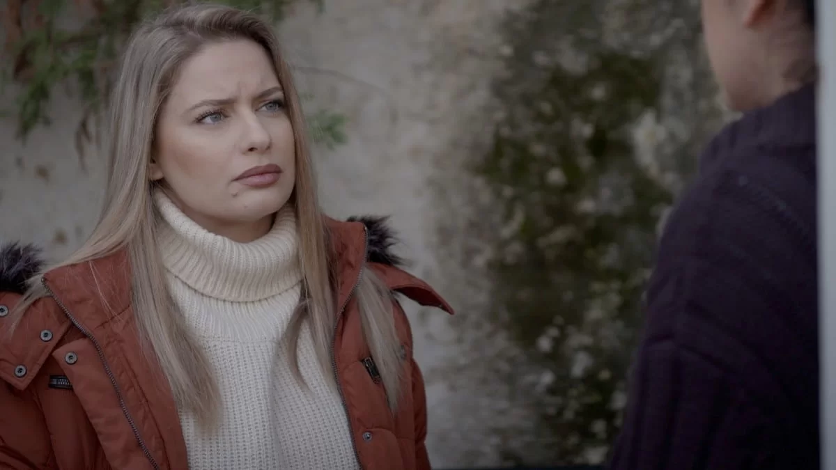 Ήλιος: Η Λεϊλά μπαίνει κρυφά στο σπίτι της Αλίκης για να πάρει την Αζίζα