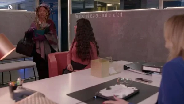 Άσε μας ρε Μαμά: Η Όλγα «βάζει πάγο» στον Σωτήρη, που νομίζει ότι την απατάει