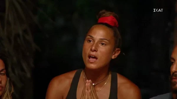 Survivor 5: "Off camera μου λέει ότι με αγαπάει" - Η Ασημίνα "καρφώνει" την Σοφιάννα
