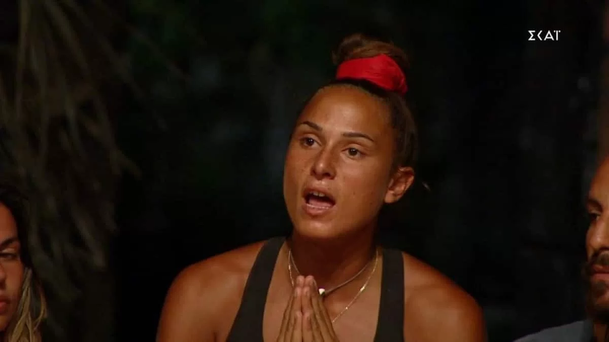 Survivor 5: "Off camera μου λέει ότι με αγαπάει" - Η Ασημίνα "καρφώνει" την Σοφιάννα