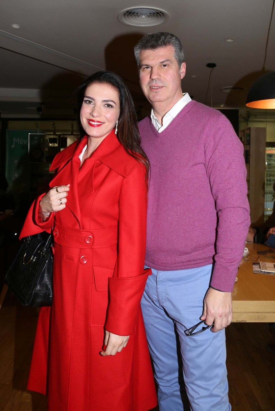 Φωτεινή Δάρρα σύζυγος