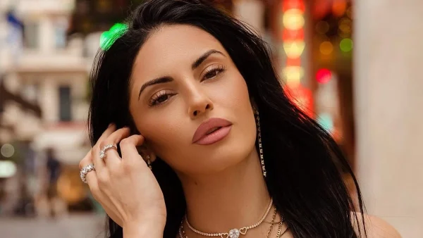 Αποκάλυψε τον μήνα που θα γίνει ο γάμος της η Δήμητρα Αλεξανδράκη - «Το παιδί από...»