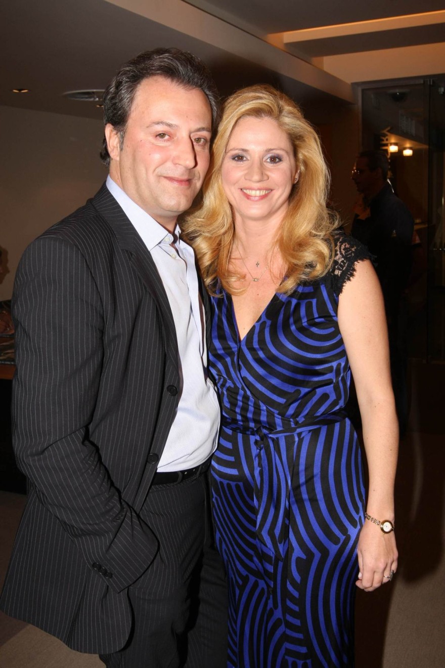 Ο Δημήτρης Οικονόμου και η γυναίκα του