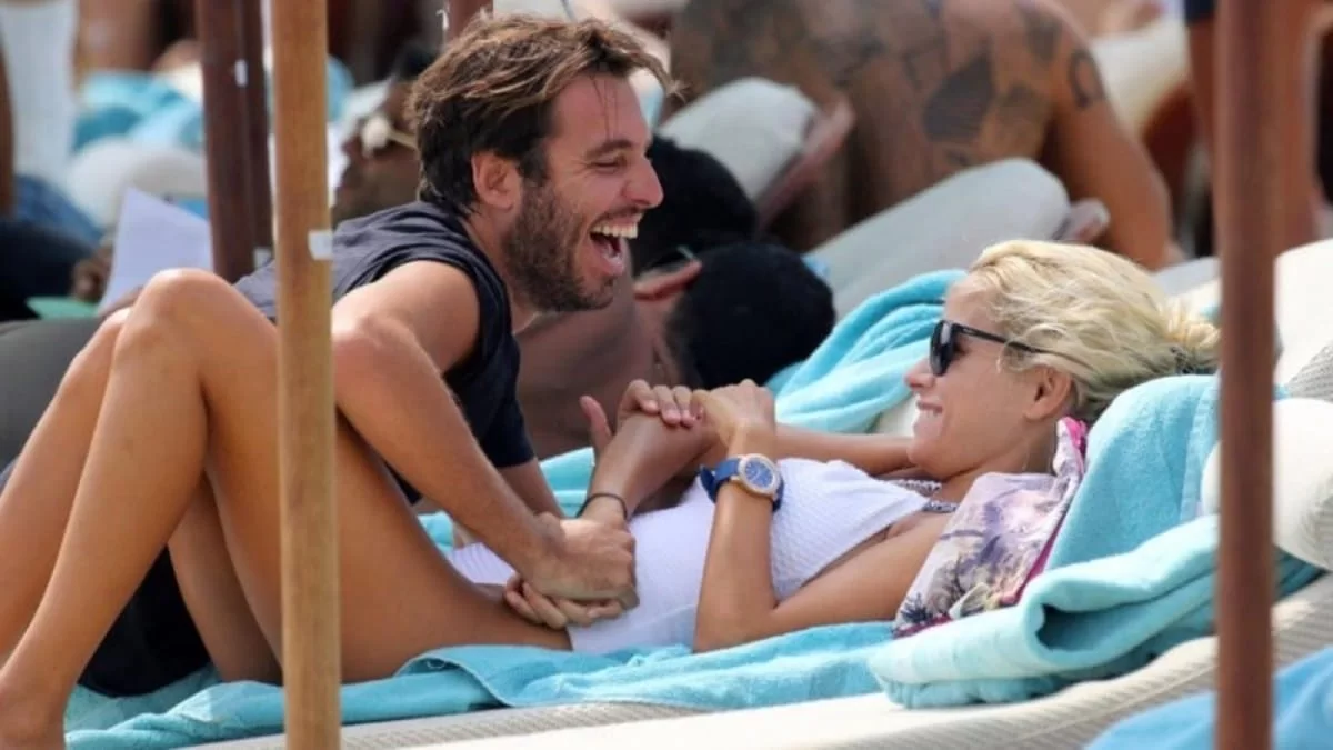 Γεννήθηκε και μεγάλωσε στην... - H αλήθεια για την καταγωγή του συζύγου της Δούκισσας Νομικού, Δημήτρη Θεοδωρίδη