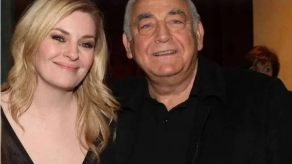 Η Ελισάβετ Μουτάφη ανακοίνωσε την κηδεία του πατέρα της με ένα story - H σπαρακτική έκκληση της οικογένειας