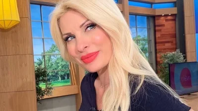 Έφυγε άρον άρον μετά την εκπομπή - Η φωτογραφία της Ελένης Μενεγάκη μέσα από το πλοίο