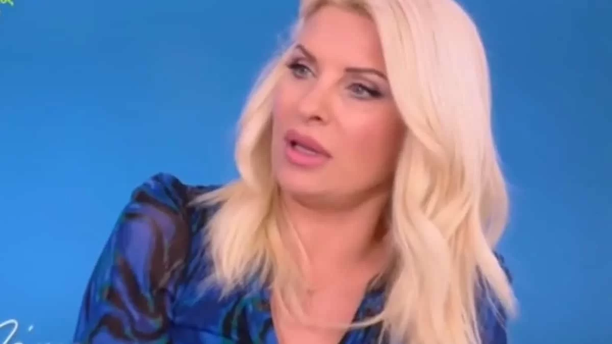 «Τη ρωτούσα συνέχεια αν είναι σωστό που...» - Η αποκάλυψη της Ελένης Μενεγάκη on air